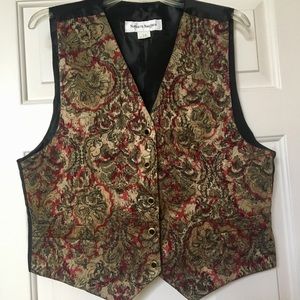Norton McNaughton Ladies Paisley Button Vest